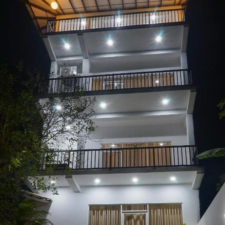 Pinnawala Elephant Front View Hotel Rambukkana Exterior foto